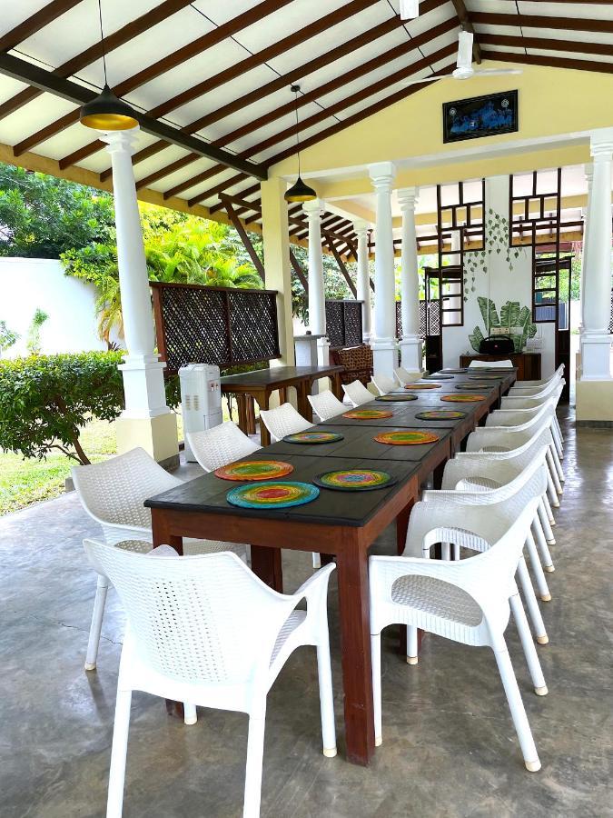 Riverside Cabanas มิริสซา ภายนอก รูปภาพ