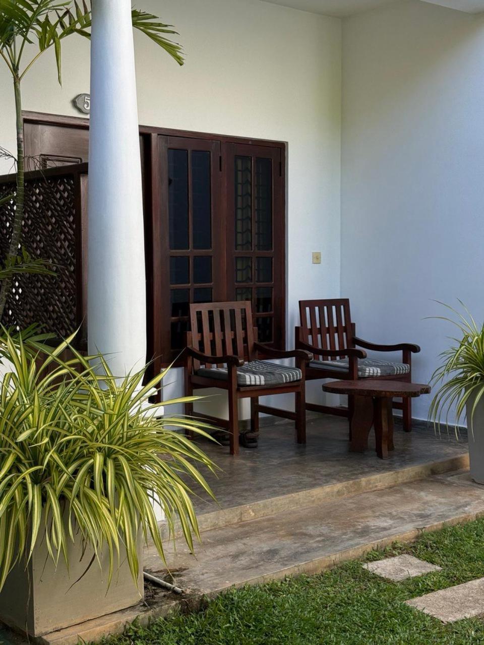 Riverside Cabanas มิริสซา ภายนอก รูปภาพ