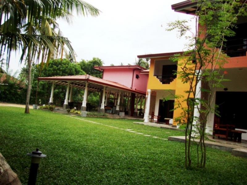 Riverside Cabanas มิริสซา ภายนอก รูปภาพ