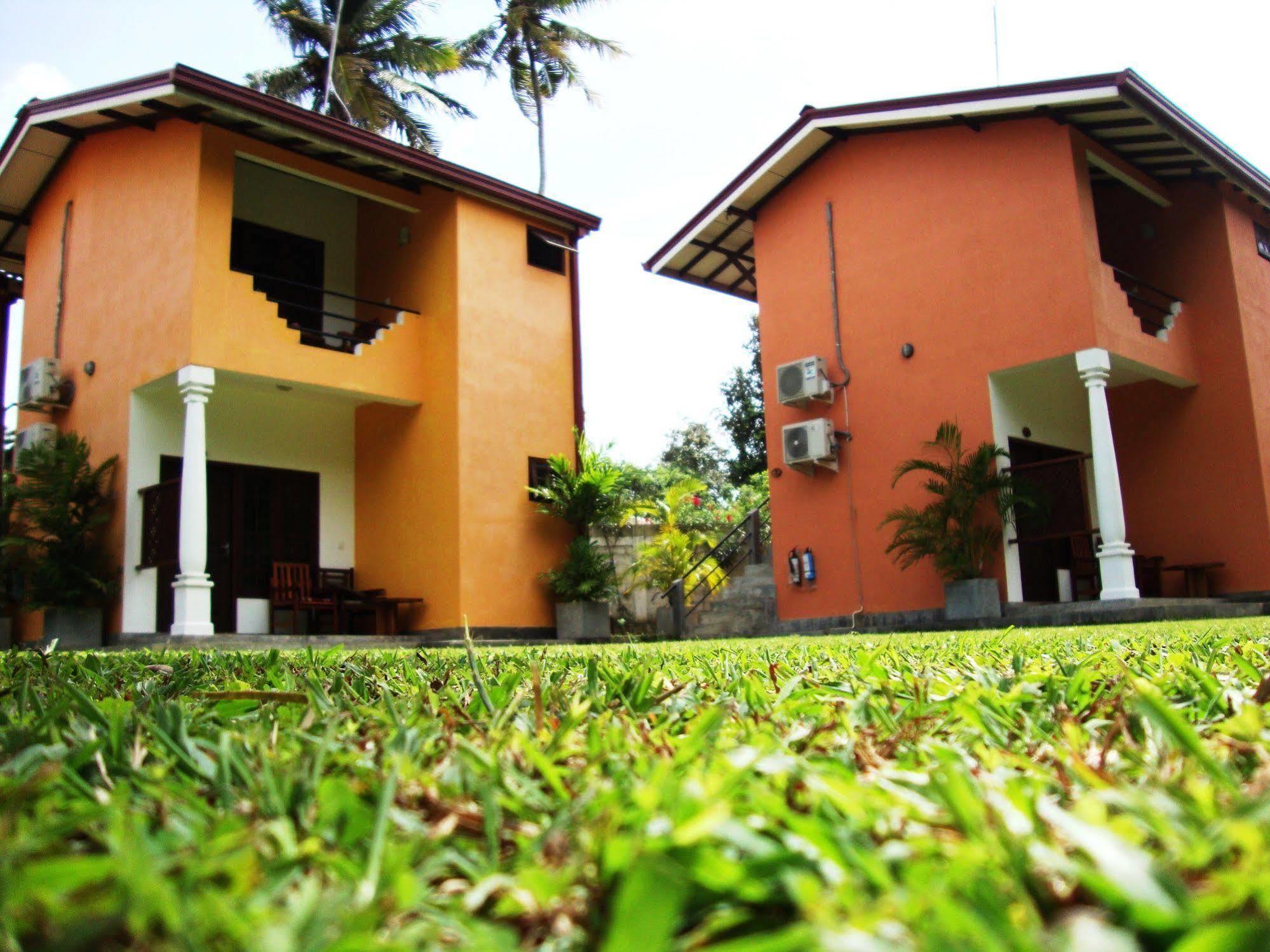 Riverside Cabanas มิริสซา ภายนอก รูปภาพ